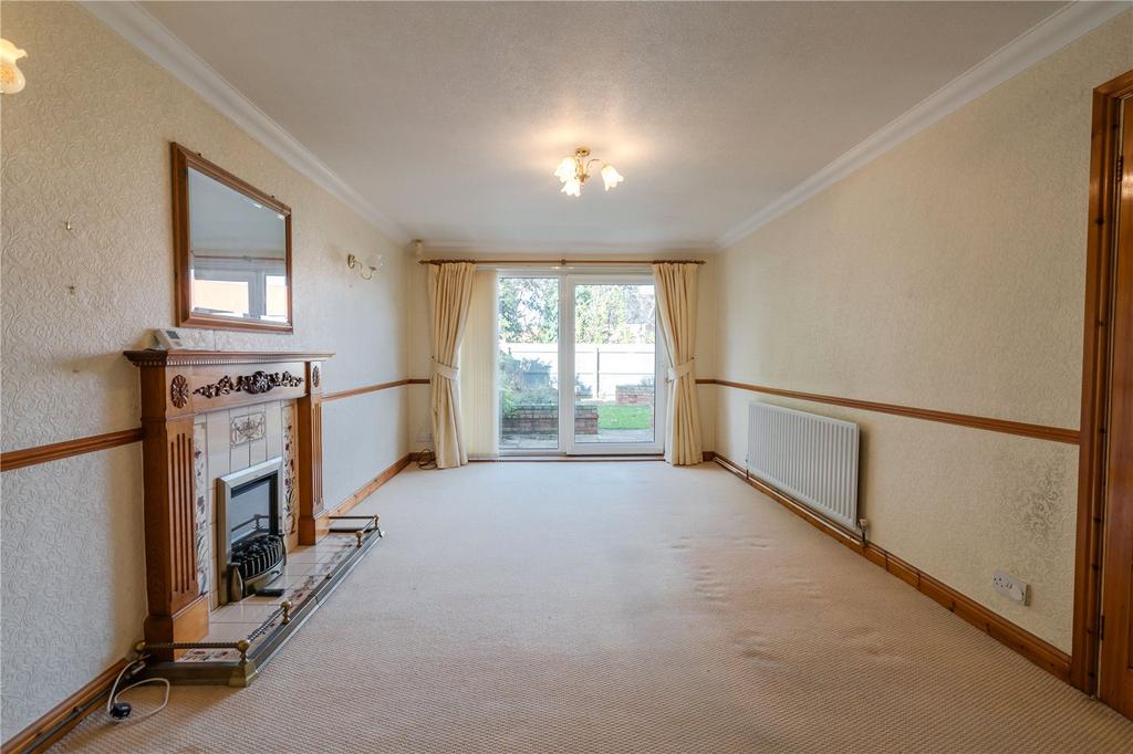 Living Room (2)