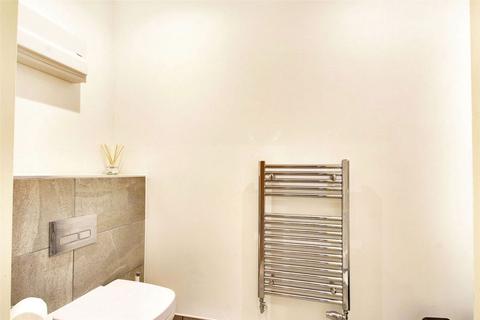 3 bedroom terraced house to rent, Bantam Mead, Stansted