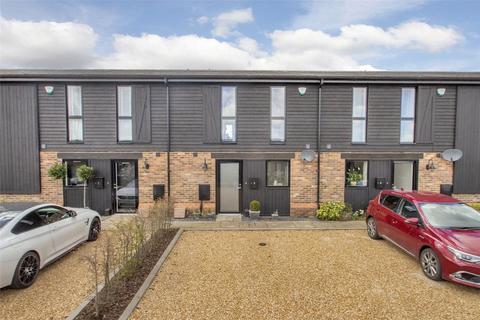 3 bedroom terraced house to rent, Bantam Mead, Stansted