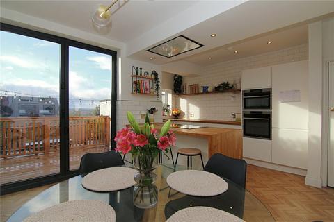321 Idle Road, Bradford, BD2 4JU