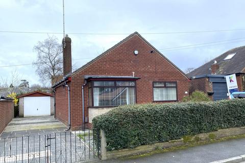 2 bedroom detached bungalow for sale, 15 Highlands Road, Shaw