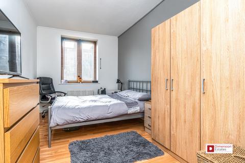 Flat 62, Wigan House Warwick Grove, London, E5 9JE