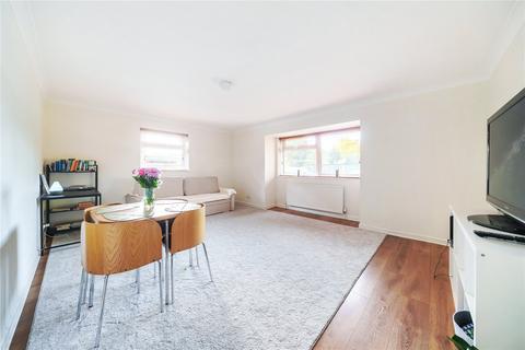 2 bedroom flat for sale, Rydens Road, Walton-On-Thames, KT12