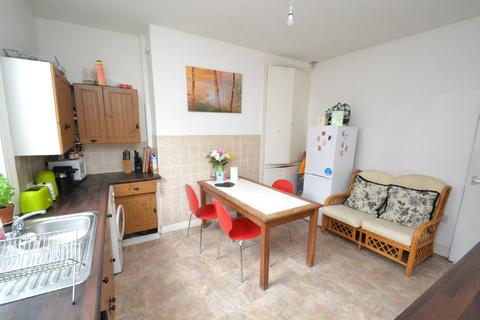 undefined, Cliff Mount, Woodhouse, Leeds, LS6