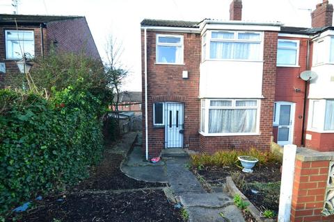 3 bedroom end of terrace house to rent, Kelso Gardens, Hyde Park, Leeds, LS2