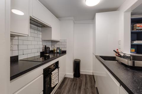 2 bedroom flat for sale - Portland Place West, Leamington Spa, CV32 5EU