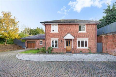 4 bedroom detached house for sale, The Willows, Oakley