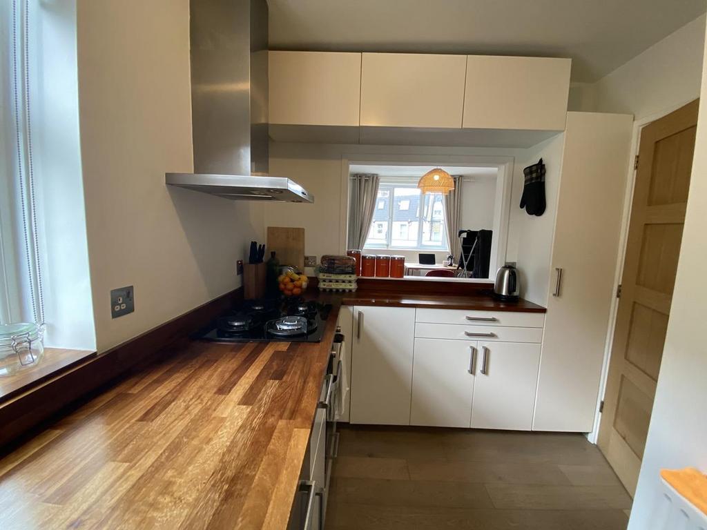 Dulwich Road, Herne Hill, London, SE24 1 bed flat £1,400 pcm (£323 pw)