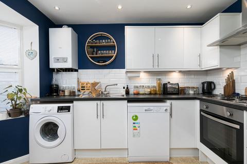 13 West Street, Crawley, RH11 8AN
