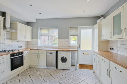 3 bedroom terraced house for sale, Simpson Road, Mytholmroyd