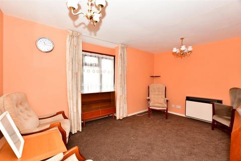 1 bedroom ground floor flat for sale, Teresa Mews, Walthamstow