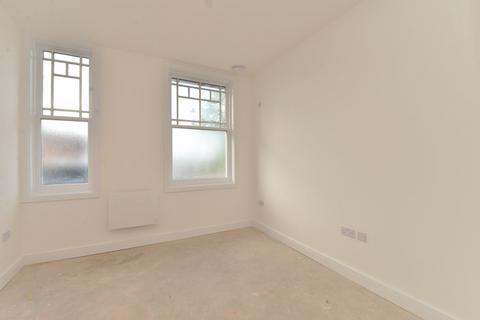2 bedroom apartment for sale, The George, Christchurch Road, New Milton, Hampshire, BH25