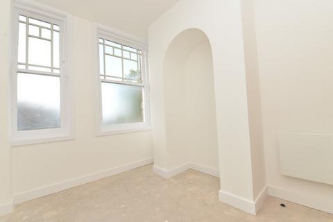 2 bedroom apartment for sale, The George, Christchurch Road, New Milton, Hampshire, BH25