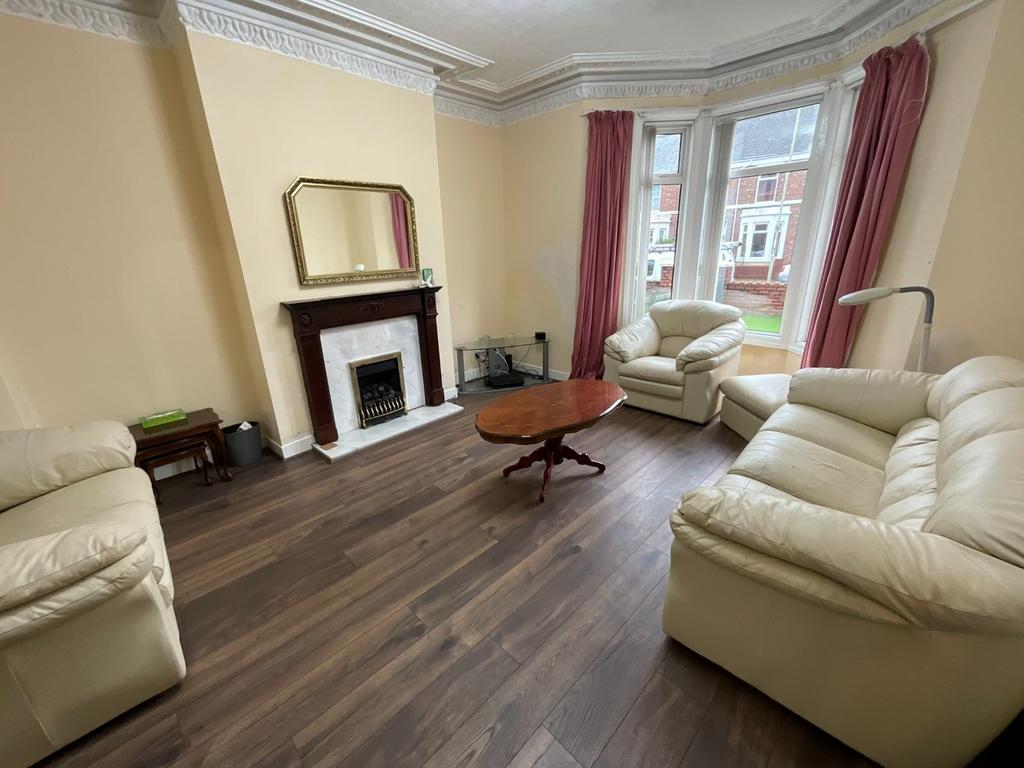 Albert Road, Jarrow 3 bed terraced house for sale £150,000