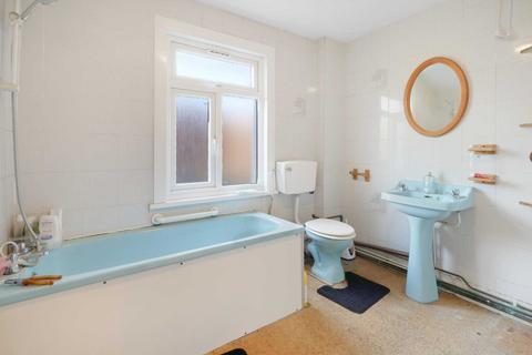 44 Adley Street, London, E5 0DY