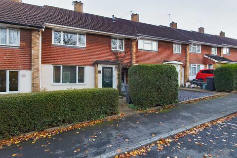 53 Lyne Way, Hemel Hempstead, HP1 3PN