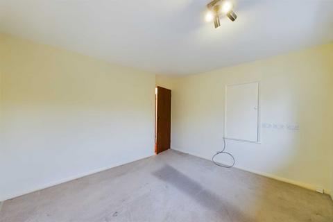 53 Lyne Way, Hemel Hempstead, HP1 3PN