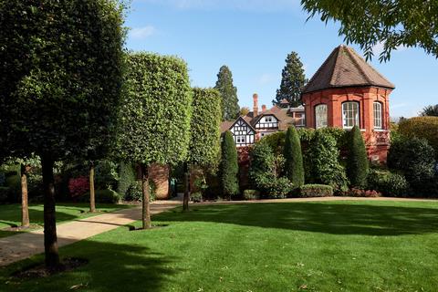 4 bedroom detached house for sale, 21 Queen Elizabeth Crescent, Beaconsfield HP9