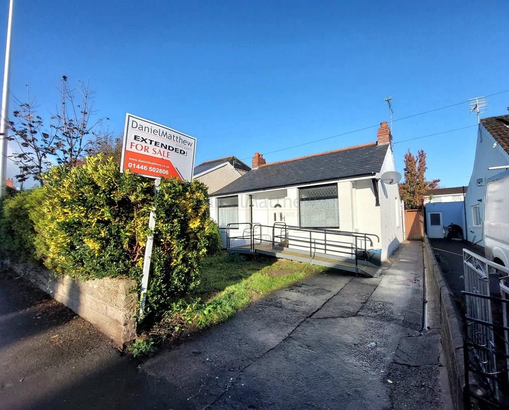Coldbrook Road East, Barry, The Vale Of CF63 1NF 2 bed