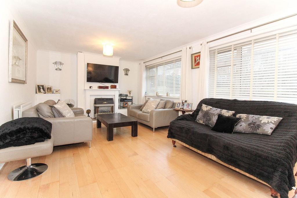 Forest Row, Forest Row RH18 3 bed semidetached house for sale £485,000