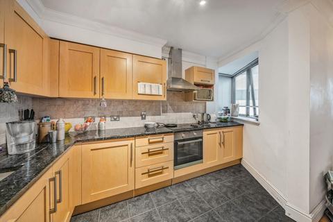 2 bedroom flat for sale, Hulme Place, London