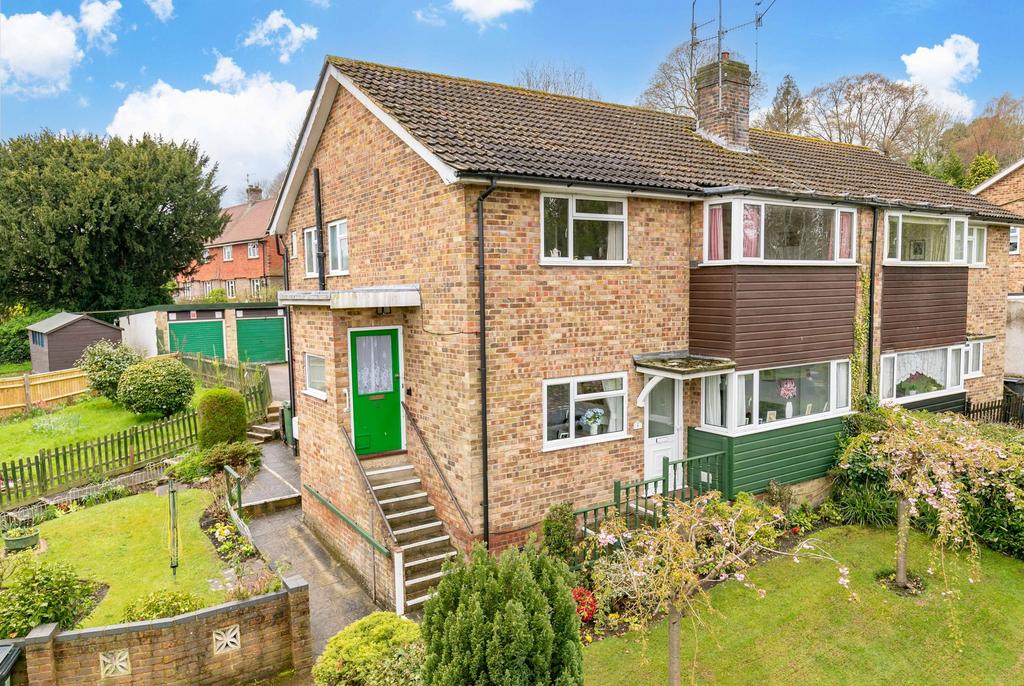 Forest Row, Forest Row RH18 2 bed flat for sale £240,000