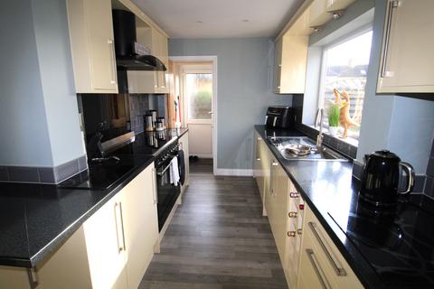 8 Blenheim Close, Upminster, RM14 1SH
