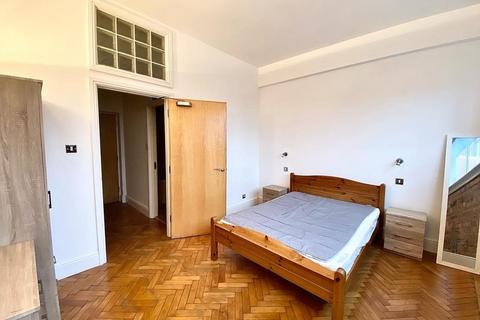 1 bedroom flat to rent, Eastgate, Leeds, West Yorkshire, LS2