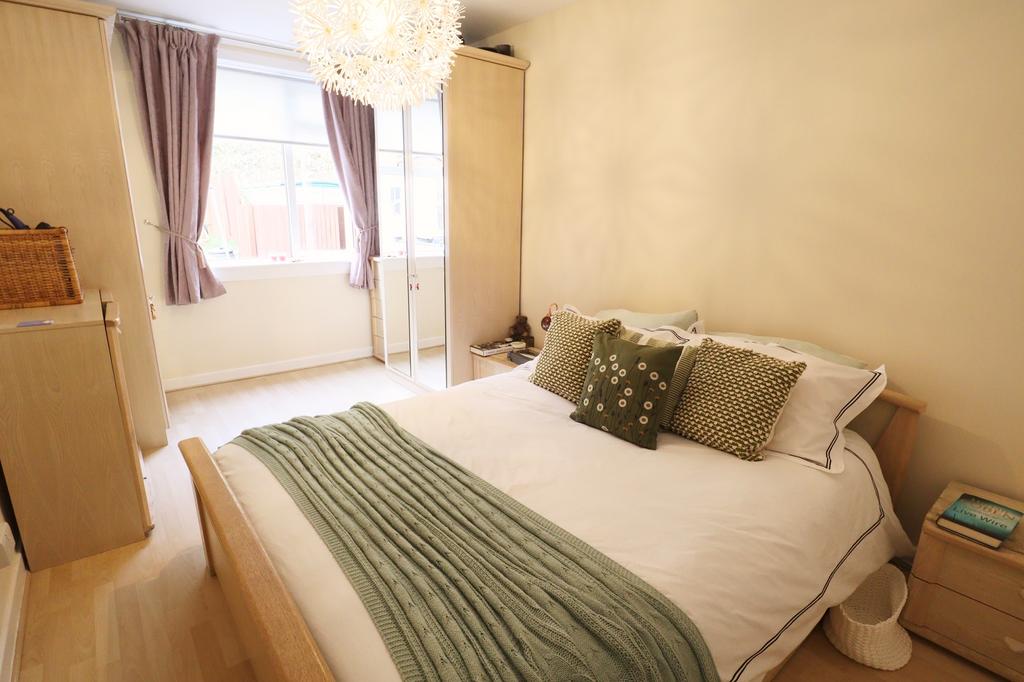 Bedroom (1)