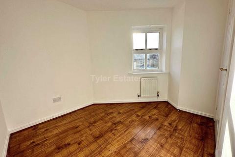 10 Bramble Tye, Laindon, Basildon, SS15 5GS