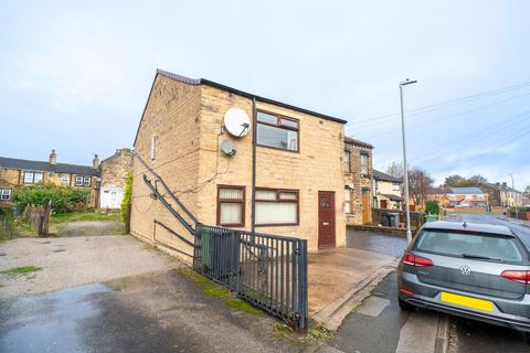 3 bedroom detached house for sale, Chapel Fold, Batley, WF17