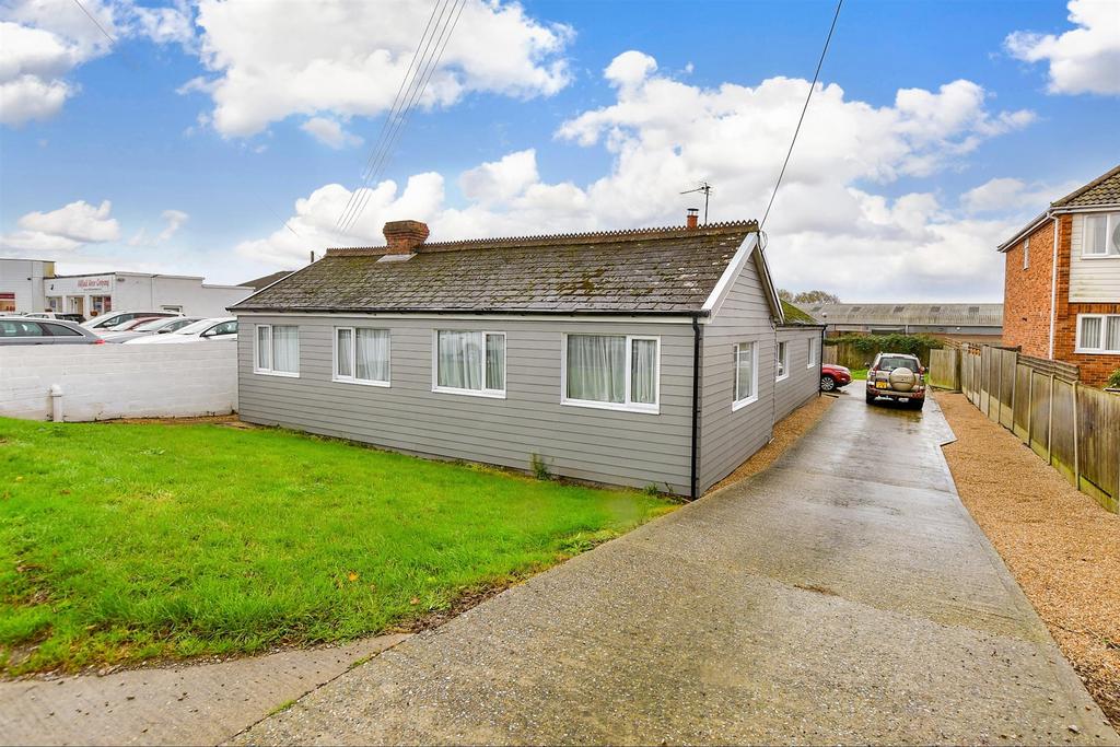 Harden Road, Lydd, Romney Marsh, Kent 6 bed detached bungalow for sale