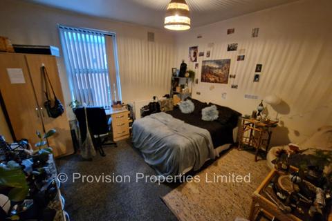 5 bedroom terraced house to rent, Branksome Terrace, Hyde Park LS6