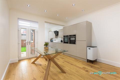 176 Bawtry Road, Bramley, Rotherham, S66 2TS