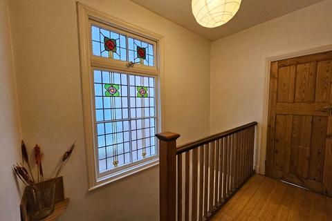 195 Bellingham Road, London, SE6 1EQ