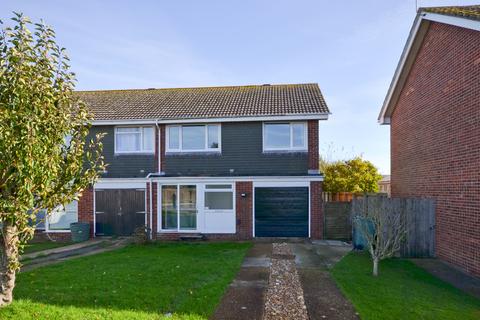 3 bedroom end of terrace house to rent, Cowes PO31