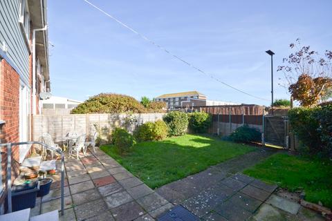 3 bedroom end of terrace house to rent, Cowes PO31