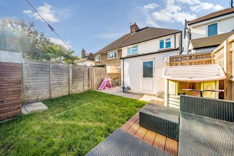 12 Bourne Road, Godalming, GU7 3NQ