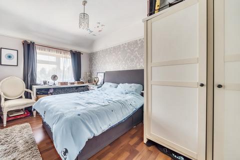 12 Bourne Road, Godalming, GU7 3NQ