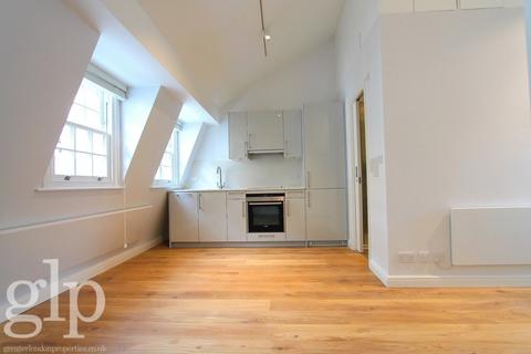 Studio to rent, Rupert Street W1D