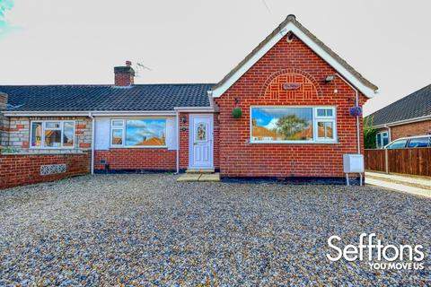 2 bedroom semi-detached bungalow for sale - St. Williams Way, Thorpe, NR7