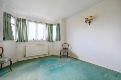 2 bedroom bungalow for sale - Dorking Road, Chilworth, Guildford, GU4