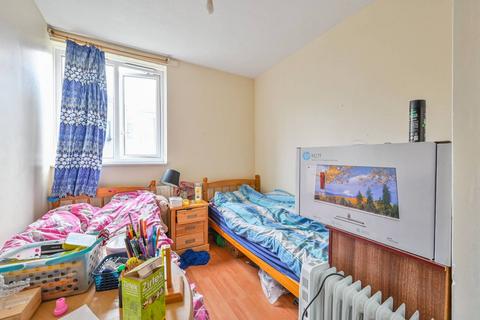 2 bedroom flat for sale, Dod Street, Westferry, London, E14