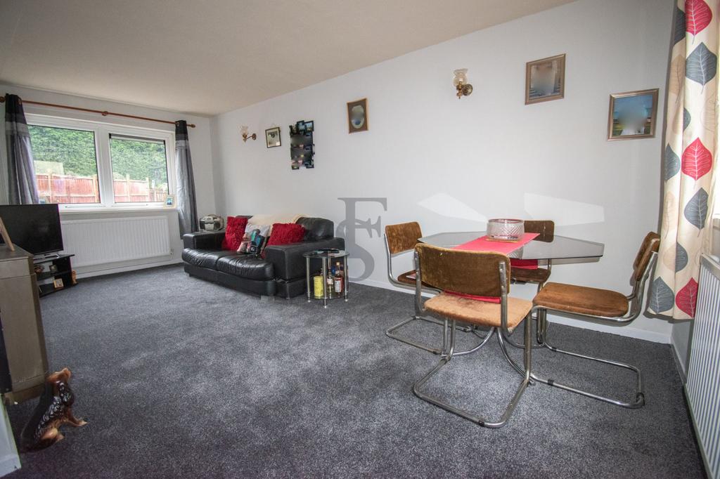 Kirkwall Crescent, Thurnby 2 bed semidetached house for sale £195,000