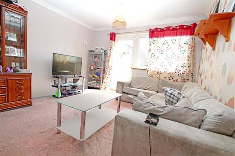 2 bedroom terraced house for sale - St Clement Close, COWLEY, Middlesex