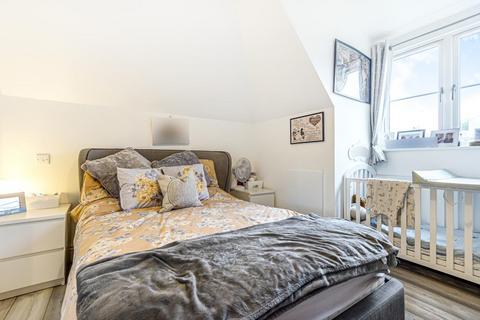 1 bedroom flat for sale - High Wycombe,  Buckinghamshire,  HP13