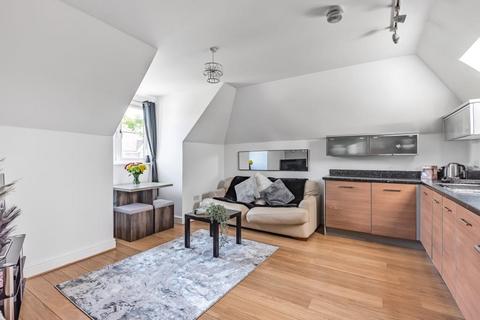 1 bedroom flat for sale - High Wycombe,  Buckinghamshire,  HP13
