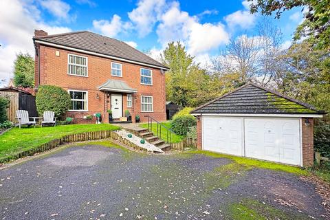 4 bedroom detached house for sale - Chattock Avenue, Solihull, B91