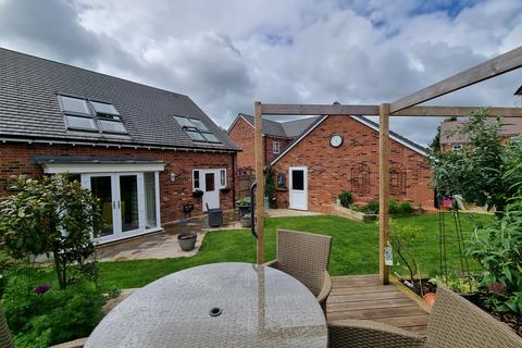 3 bedroom detached house for sale, Keepers Meadow, Long Itchington, CV47