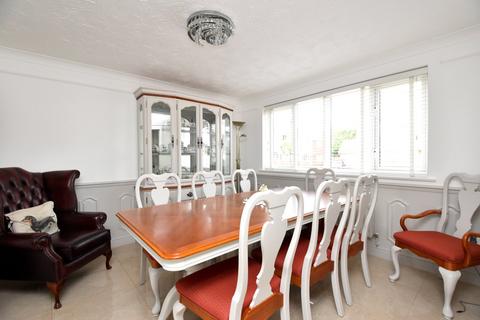 1 Bramley Chase, Ipswich, IP4 4LW